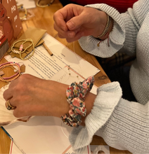 Load image into Gallery viewer, Leigh Beads Thursday 12th Feb Workshop (7PM)